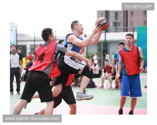 球迷自制“燃到爆”短视频，让比赛激情无限延续，篮球自媒体视频怎么做