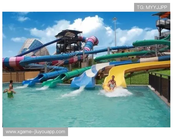 “宽板滑水:东三叉湖赛场见证新一代水上运动的崛起” “宽板滑水:东三叉湖赛场见证新一代水上运动的崛起”